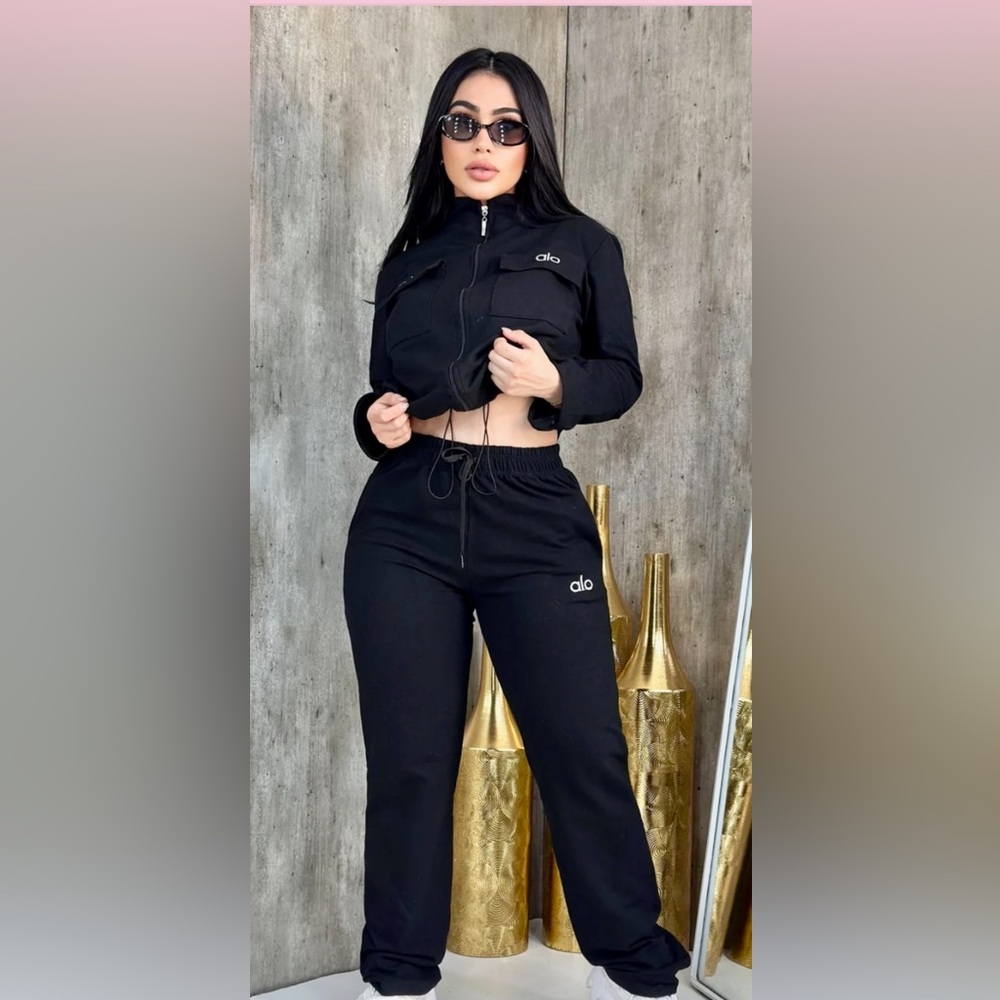 ALO  2 piece cropped set Jacket & Pants